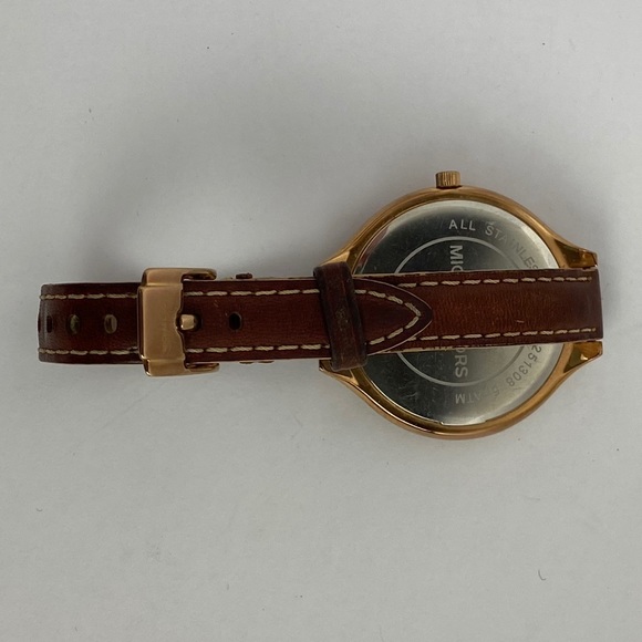 Michael Kors Slim Runway Watch Rose Gold Leather - Picture 7 of 8